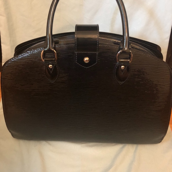 Louis Vuitton Black Electric Epi Leather Pont-Neuf GM - Picture 2 of 8